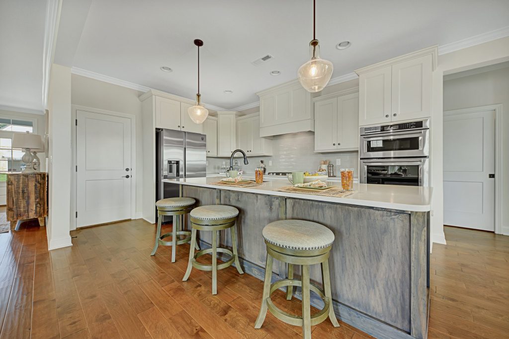 Image #12 for Martin