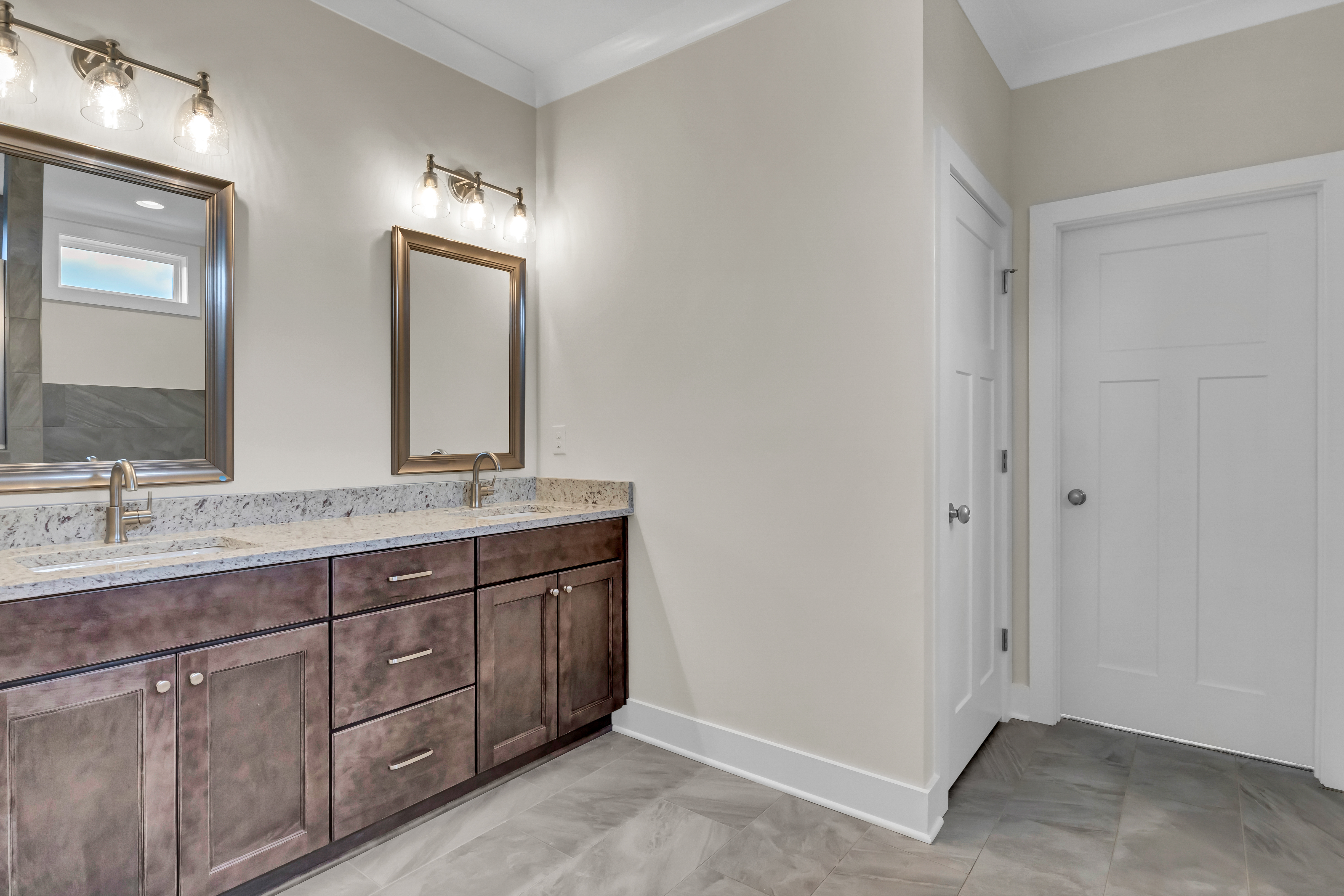 IRON 27 – Barberry F- Photo 19